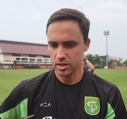 Paul Munster: Masa Depan di Persebaya Tak Pasti, Menantang Lolos AFC Setiap Tahun